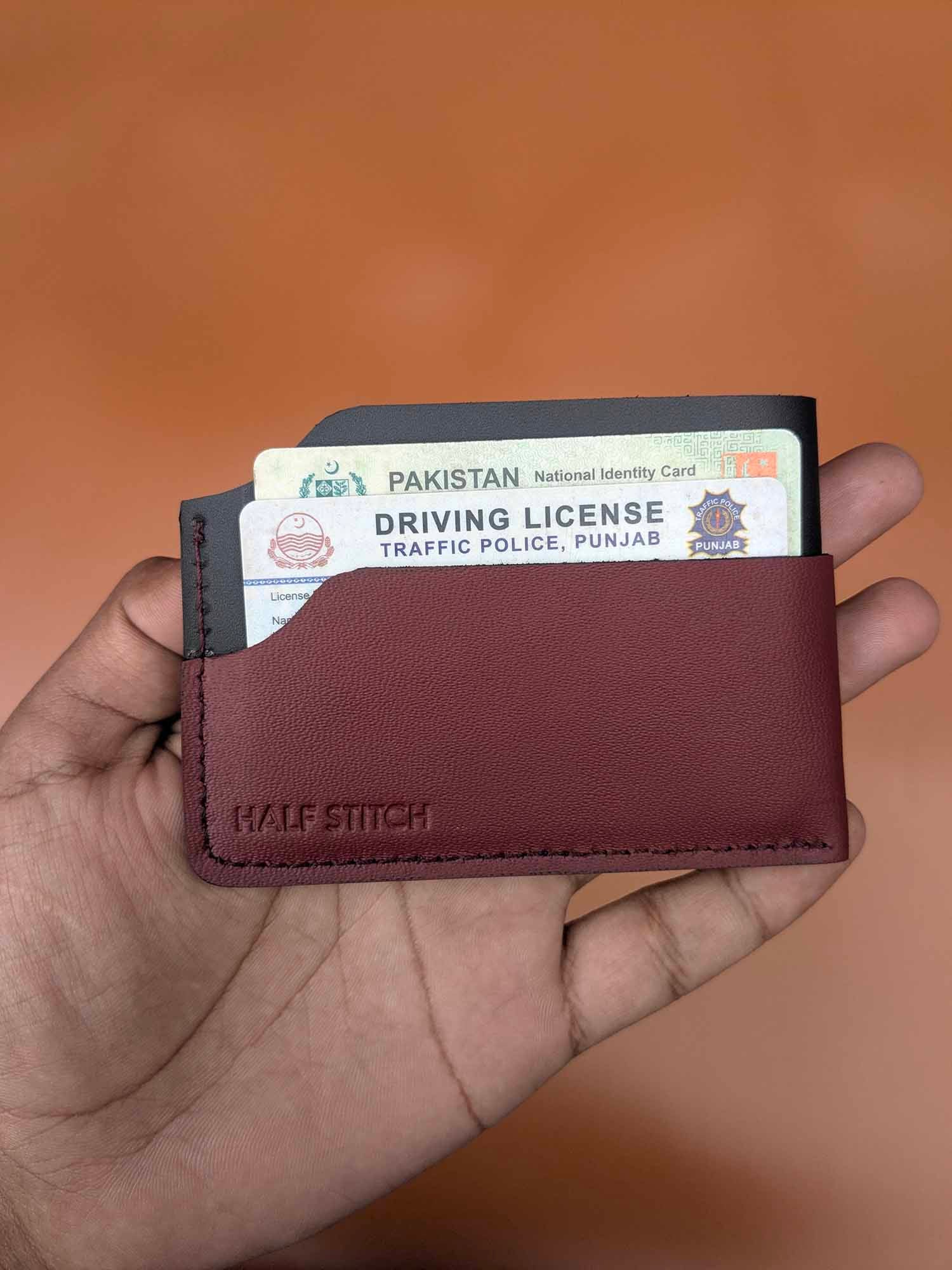 Essential - Card Holder