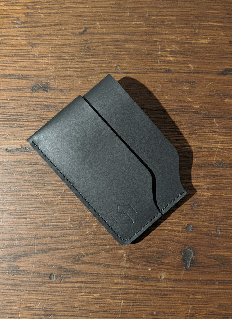 Essential - Card Holder