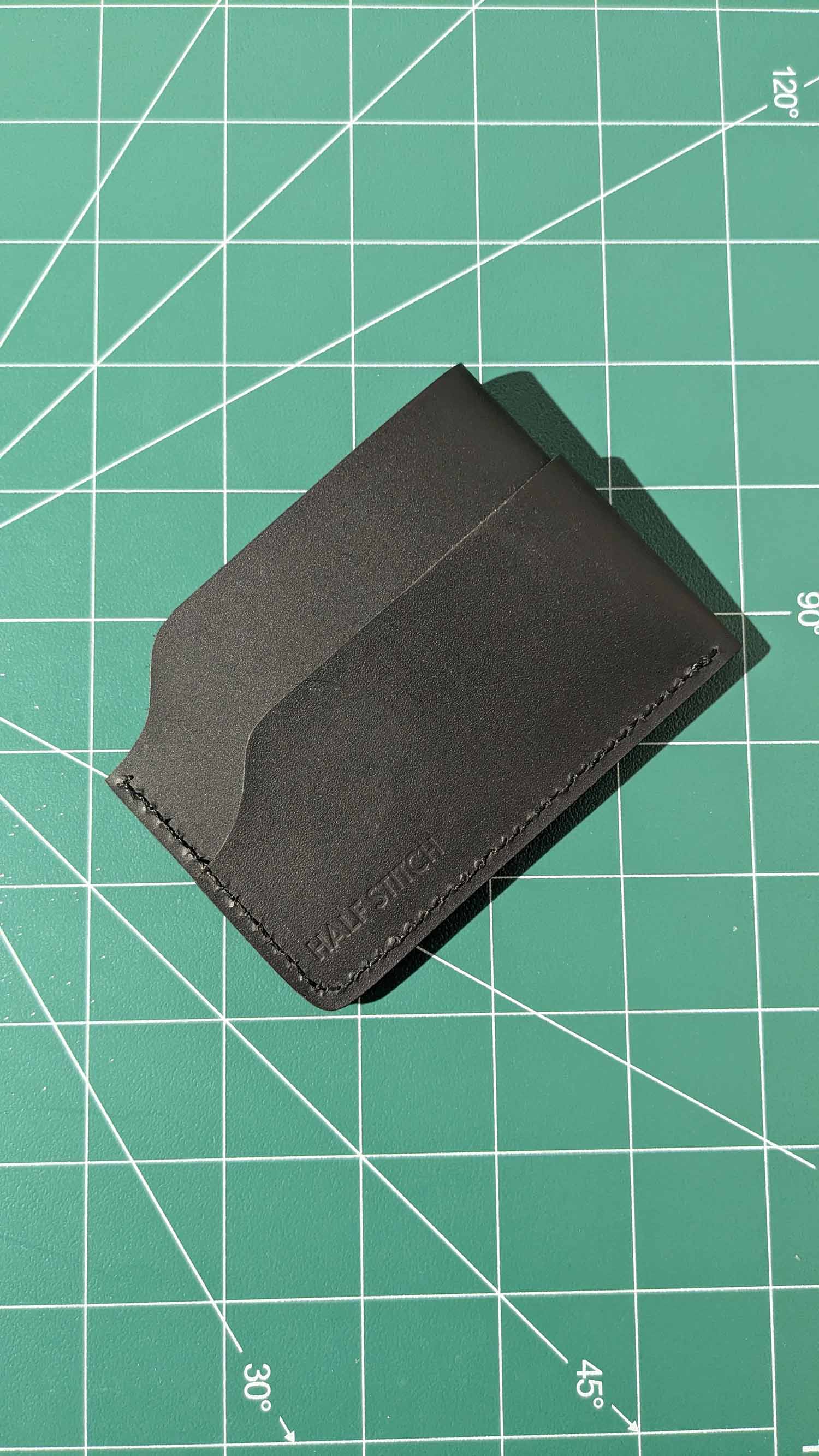 Essential - Card Holder