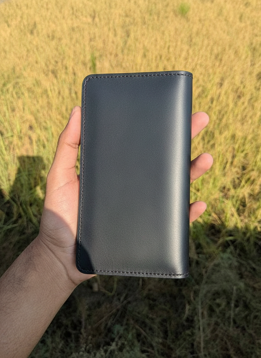 Companion - Black